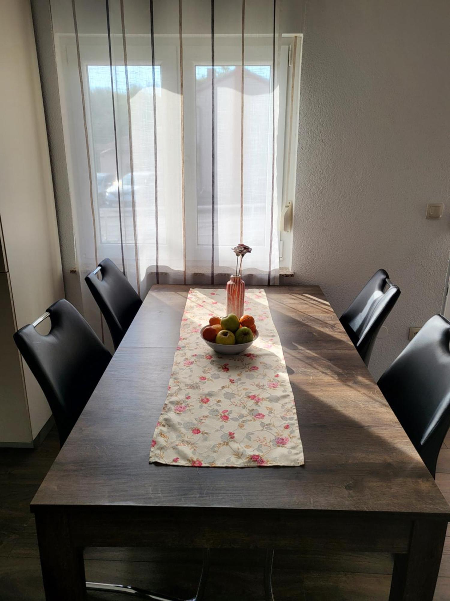 Apartmani Manda 奥米沙利 外观 照片