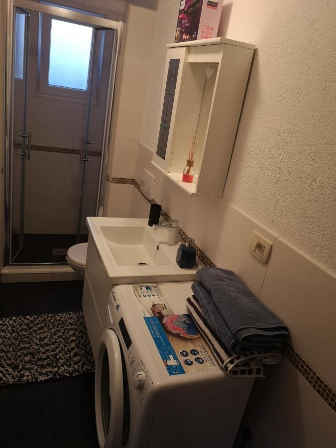 Apartmani Manda 奥米沙利 外观 照片